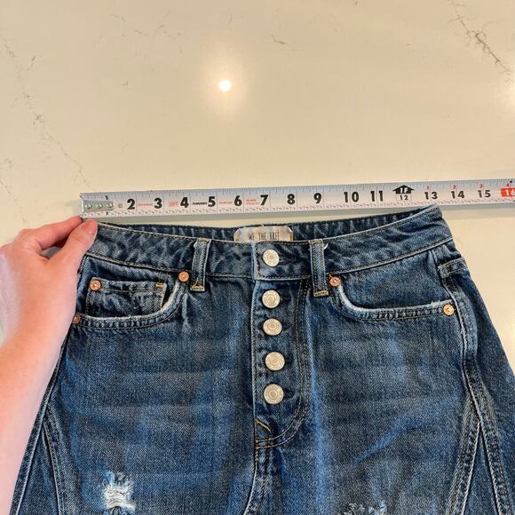 Free People We The Free Denim A-Line Mini Skirt in‎ Dark Denim Size 26 - Picture 7 of 8